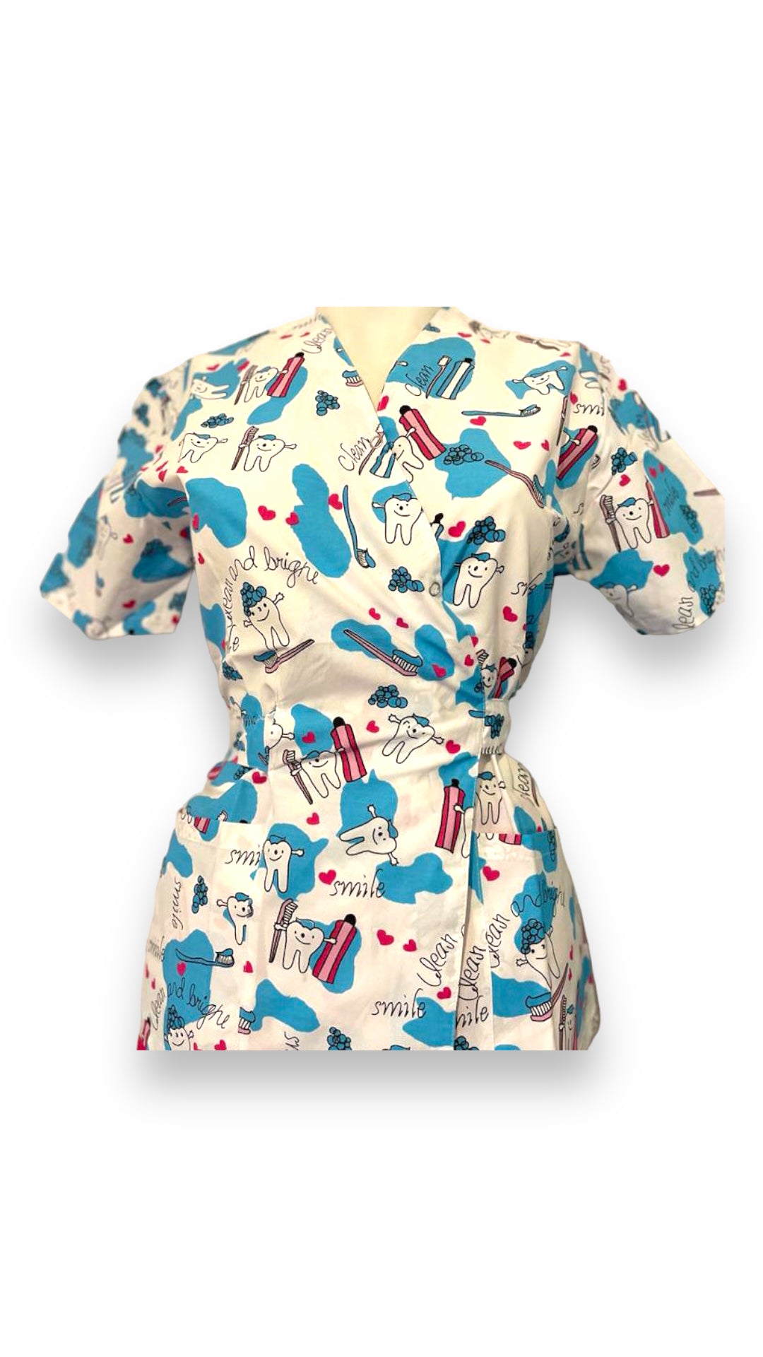 fehér kimonó orvosi blúz fogorvosi fogak nyomattal