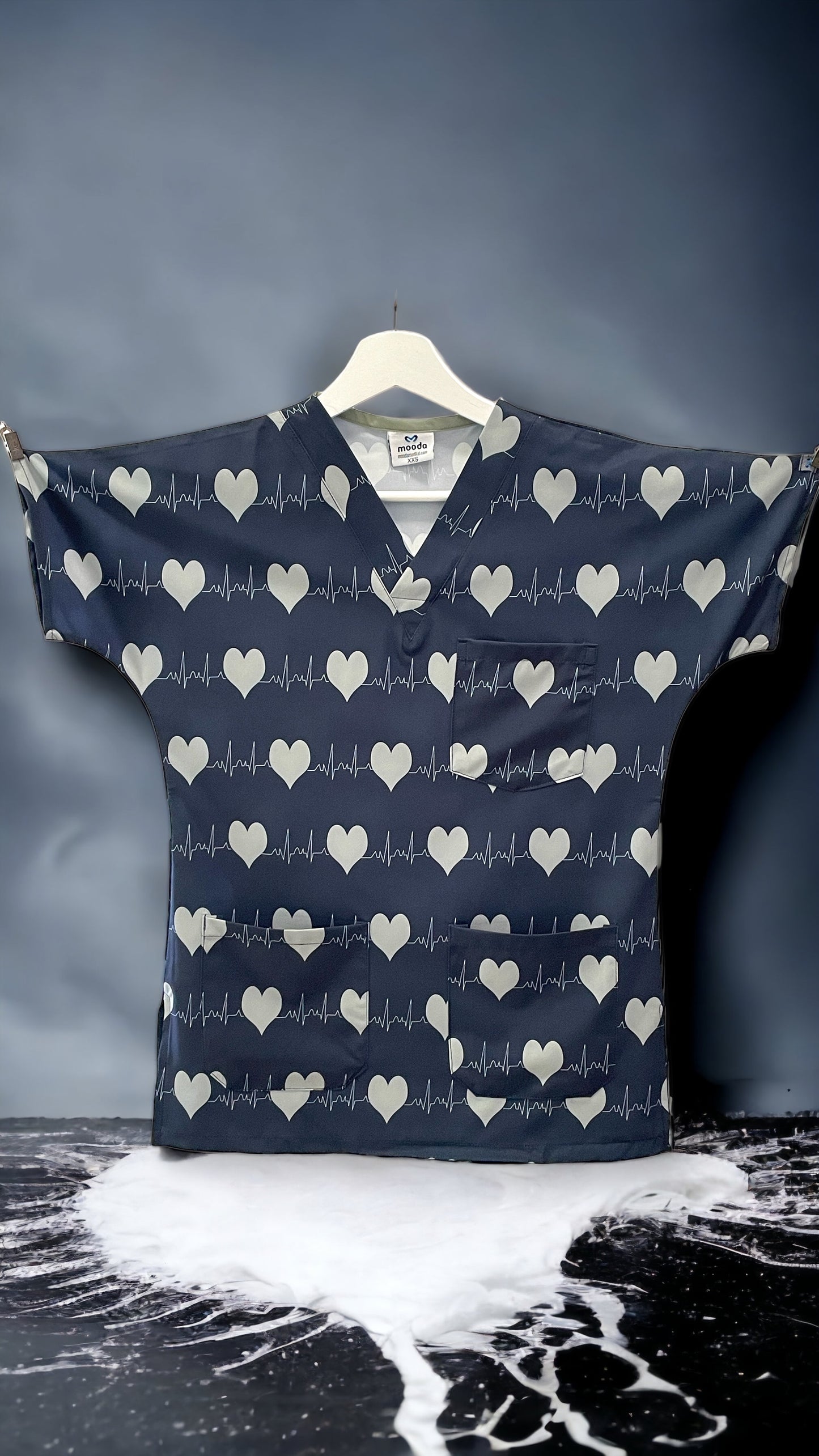 Bluza Medicala Elastan, Bleumarin cu Imprimeu, Femei - Model Uniforma Medicala Rhythm