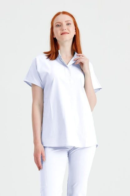 Costum Medical Alb, Unisex - Pure White - Model Activity