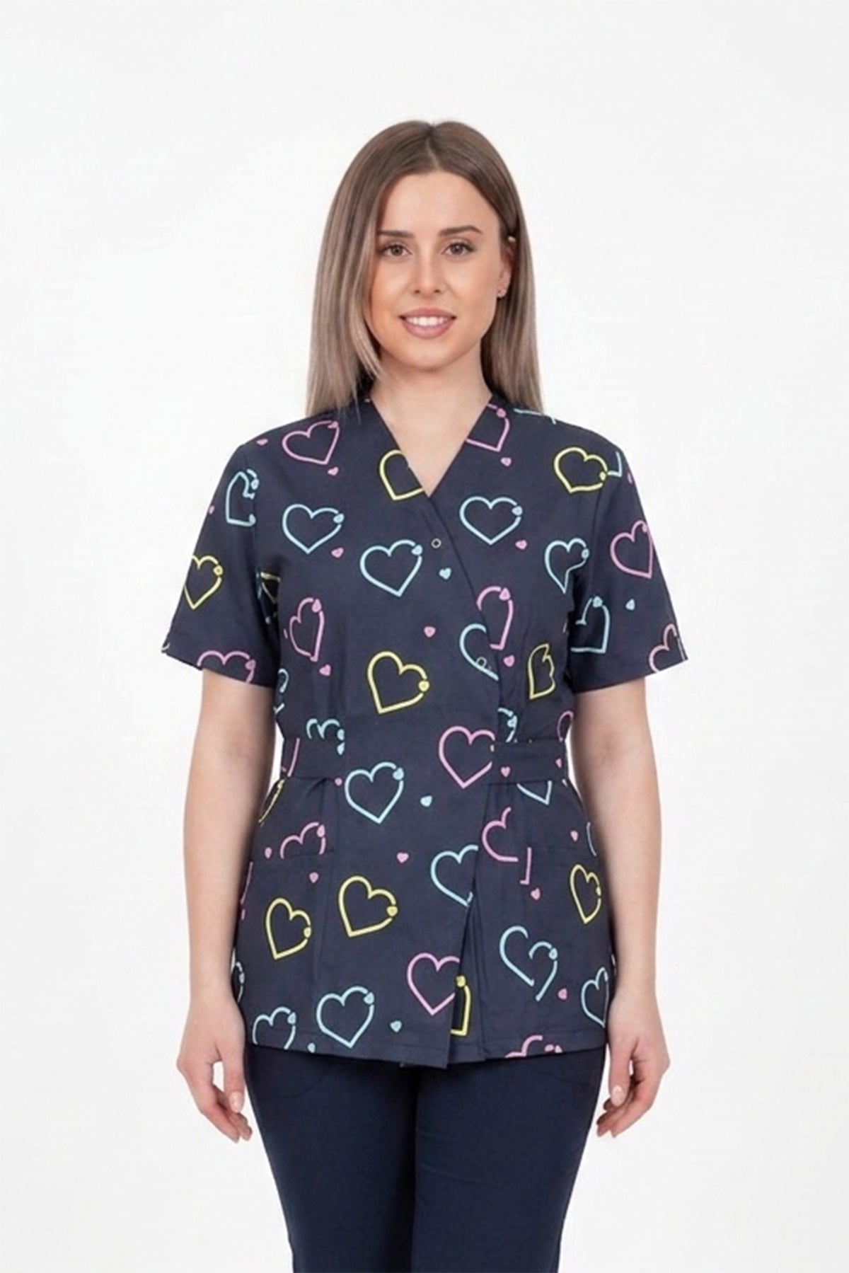 Bluza Medicala Kimono, Albastru cu Imprimeu, Femei - Model Uniforma Medicala Inimi Mari
