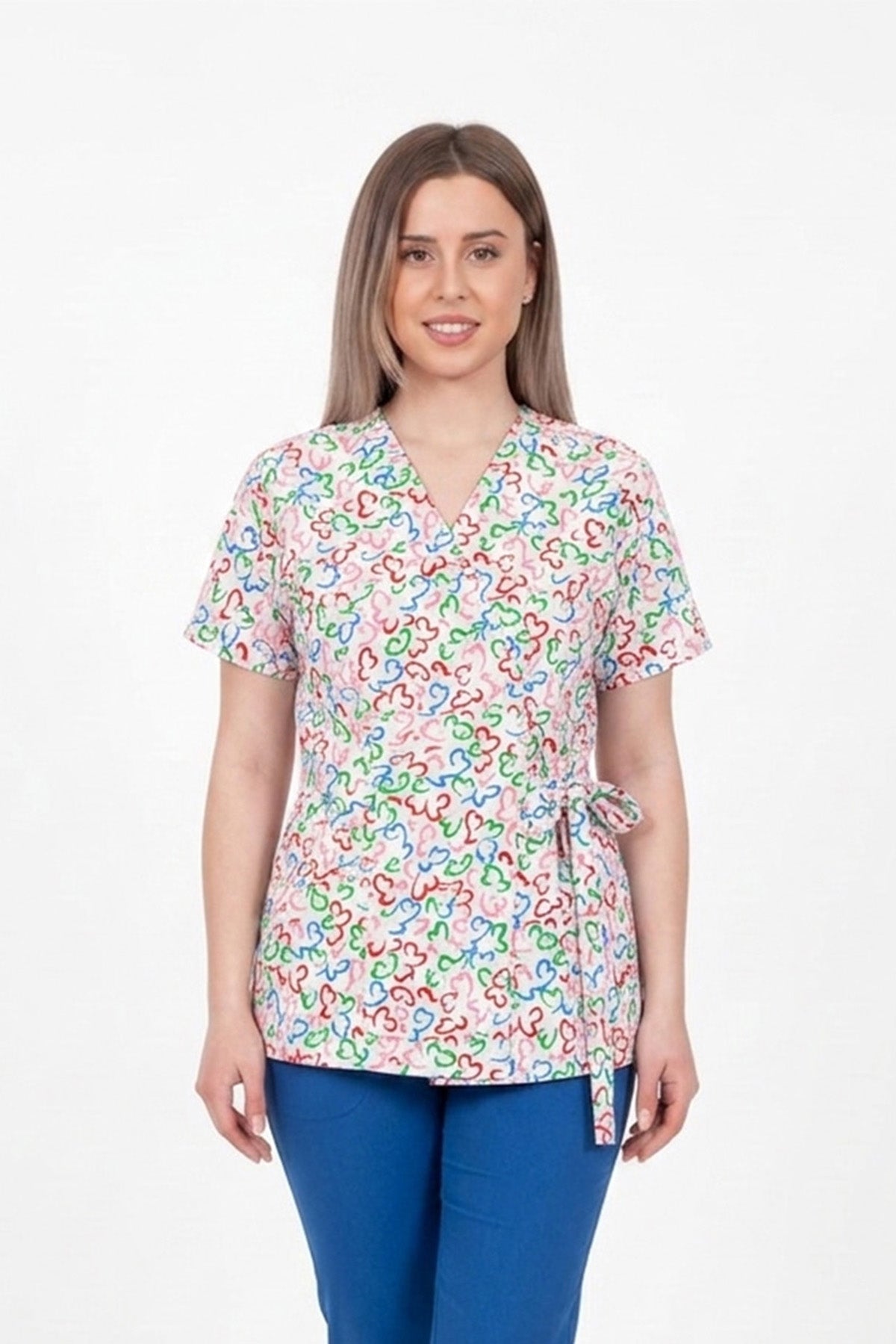 Bluza Medicala Kimono, Alb cu Imprimeu, Femei - Model Uniforma Medicala Inimi Multicolor