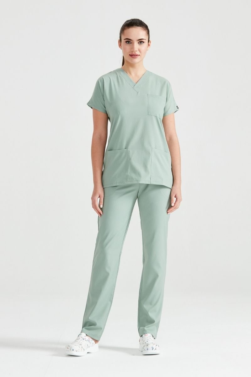 Costum Medical Verde Ou de Rata, Pentru Femei - Light Duck Egg Cream- Model Classic