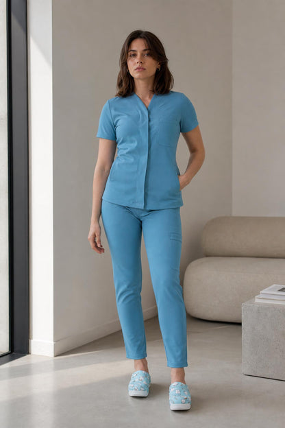 Costum medical din elastan pentru femei, Albastru Deschis model Infinity