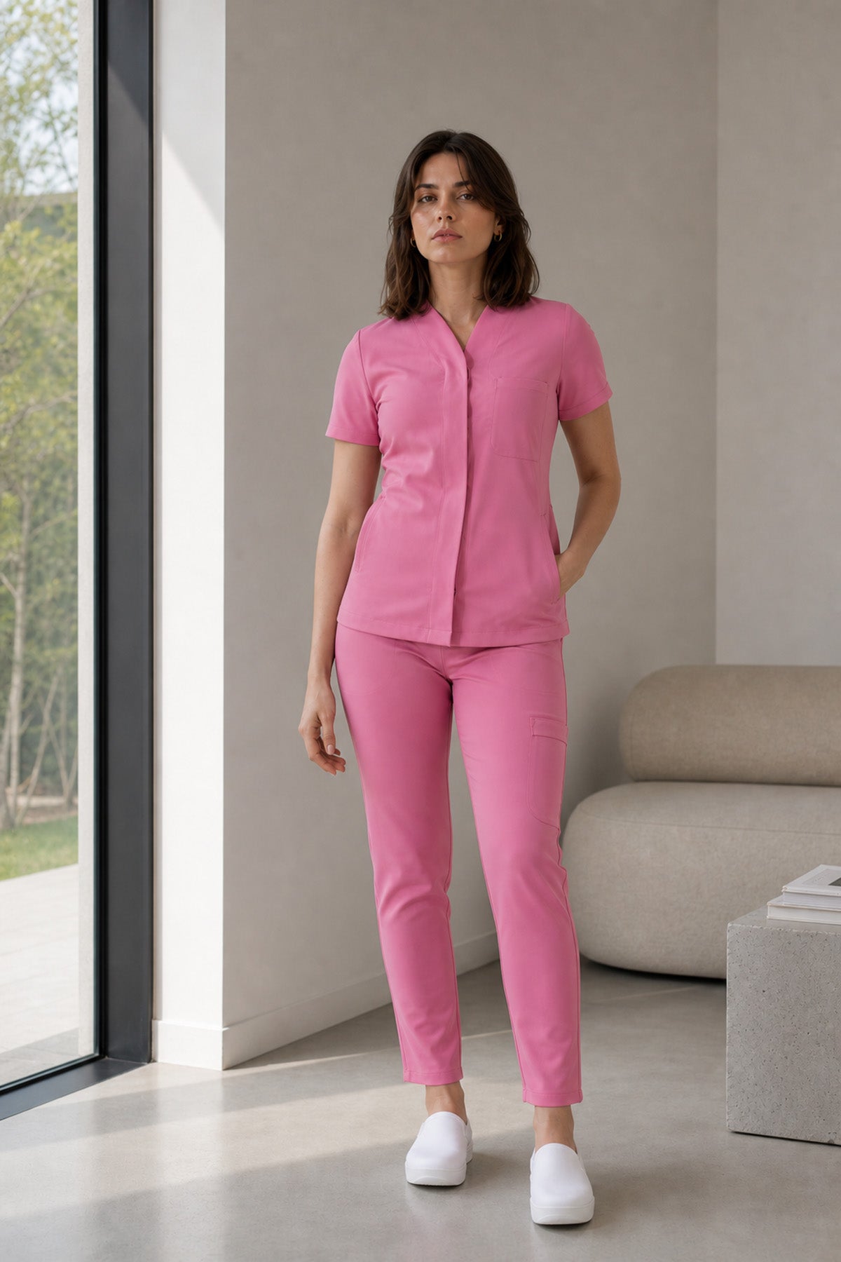Costum medical din elastan pentru femei, Roz Deschis model Infinity