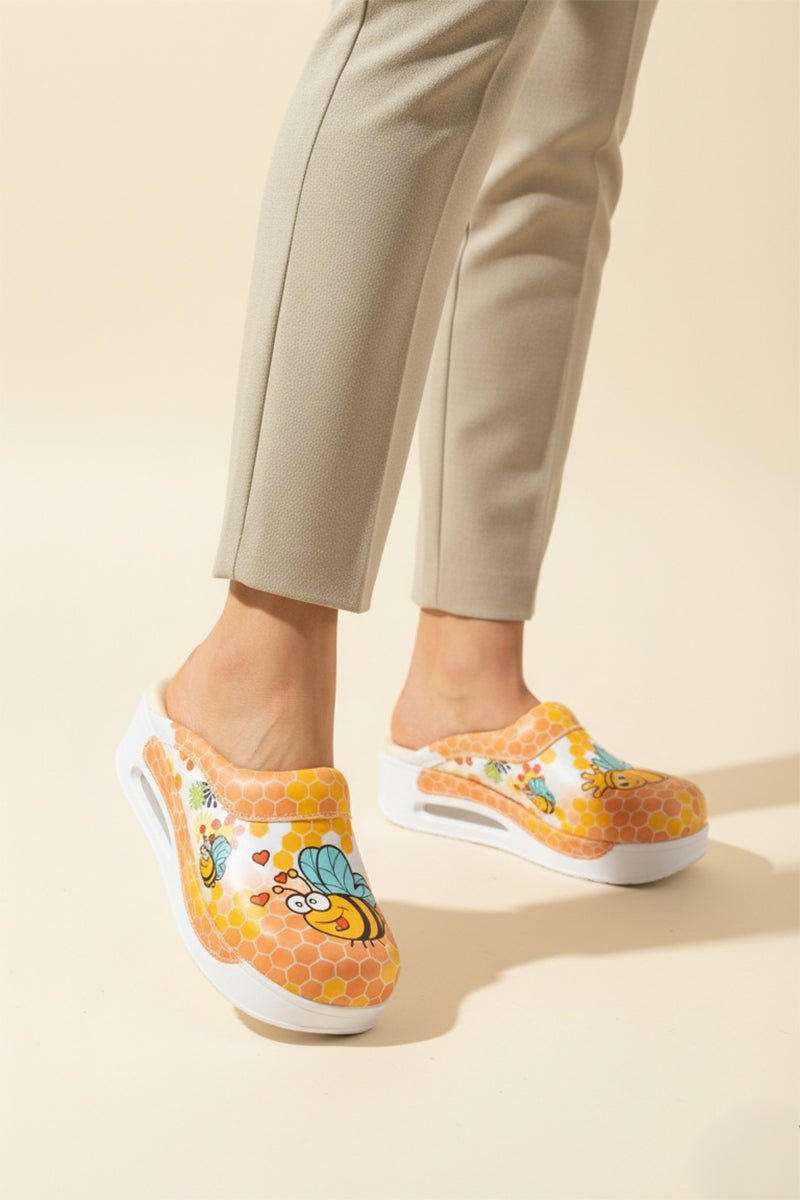 Saboti medicali ortopedici, portocalii cu imprimeu, femei - Model airmax Bee