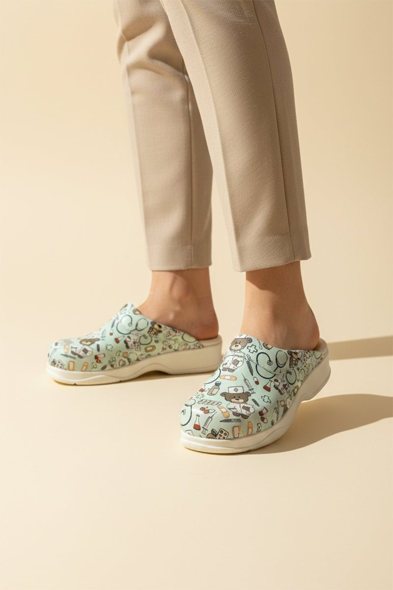 Saboti medicali, culoare gri, cu imprimeu, femei - Model confort Teddy Grey