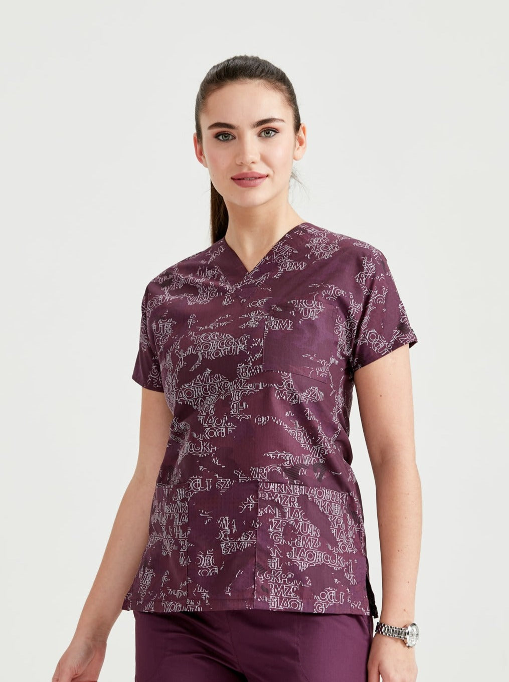 Bluza medicala elastan mov, cu imprimeu, femei - Model Camouflage