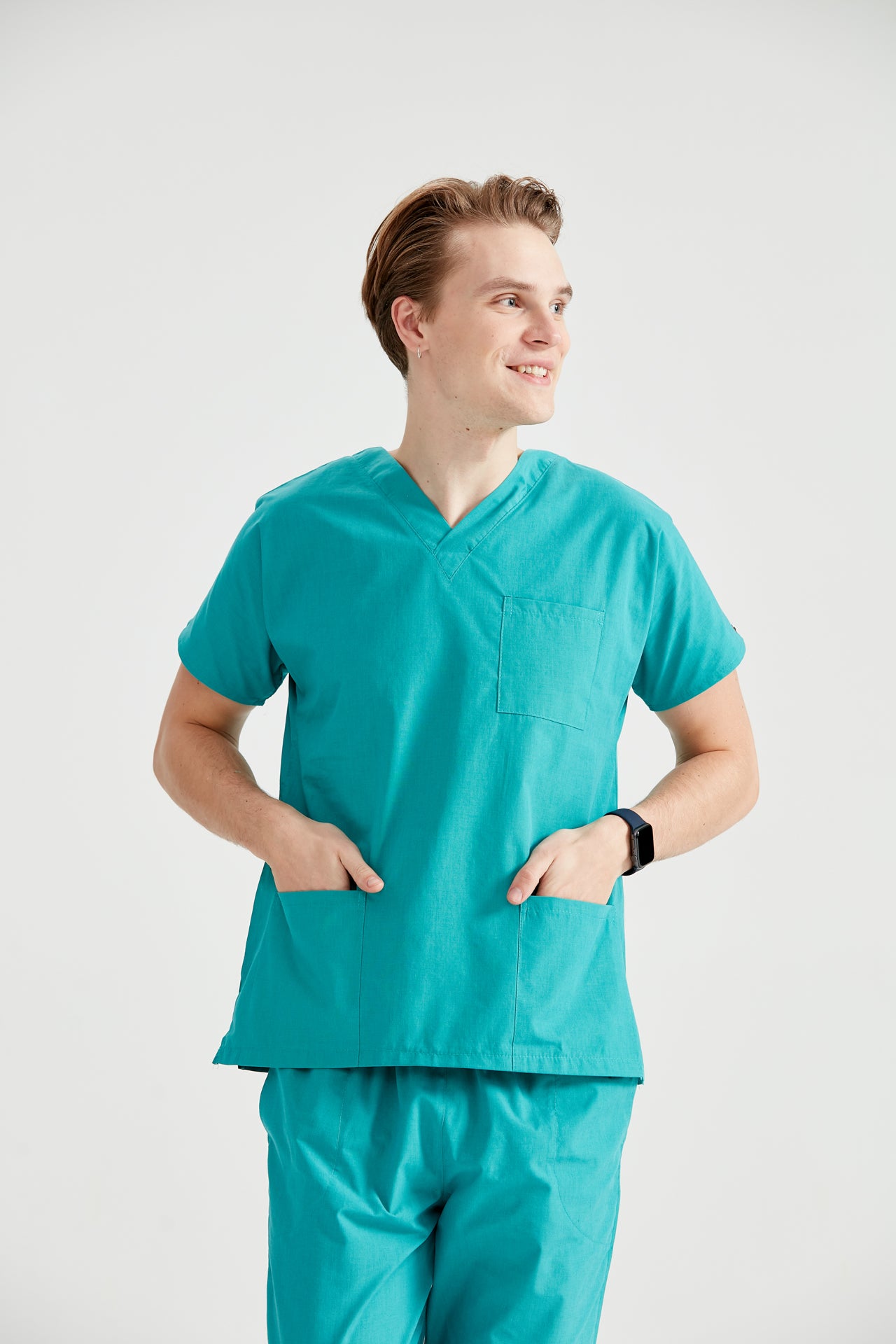  Asistent medical imbracat in costum medical pentru barbati, elastan, Surgical Green, vedere din fata