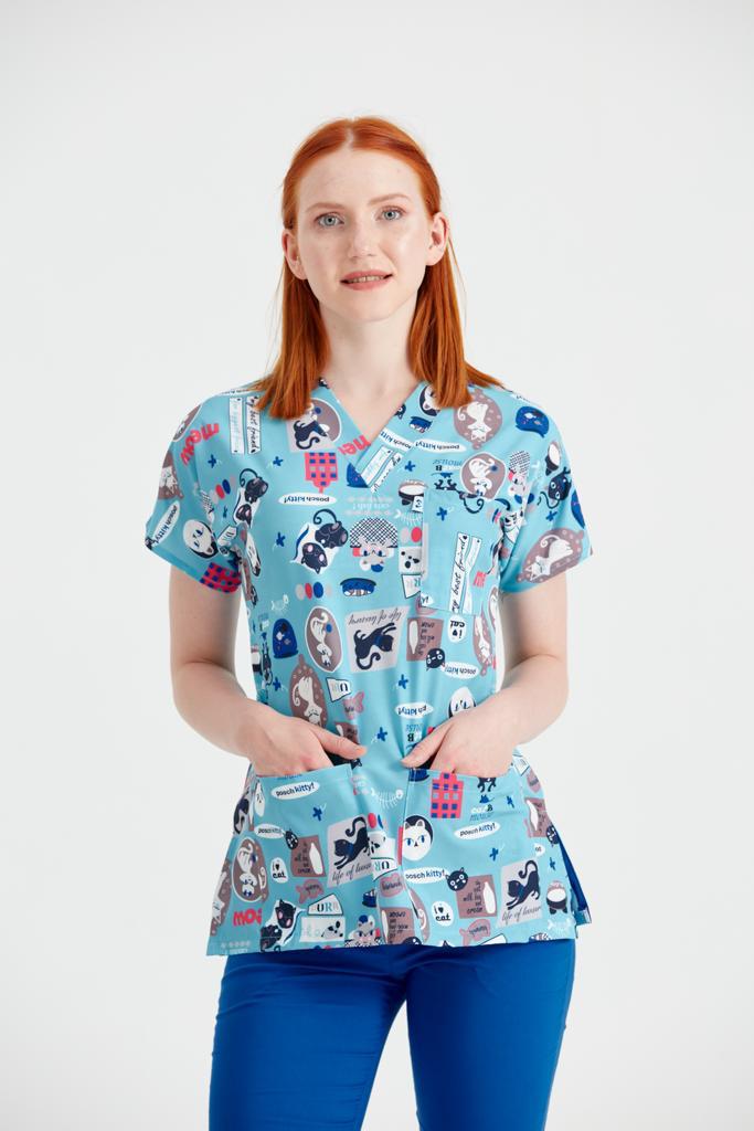 Elastane Medical Blouse, Turquoise with Print, Women - Cat Model
